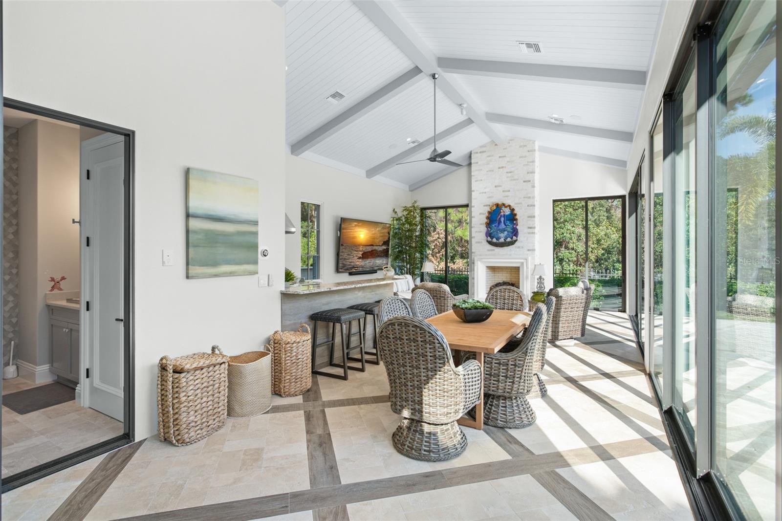 Image 49 of 56 For 10331 Los Feliz Drive