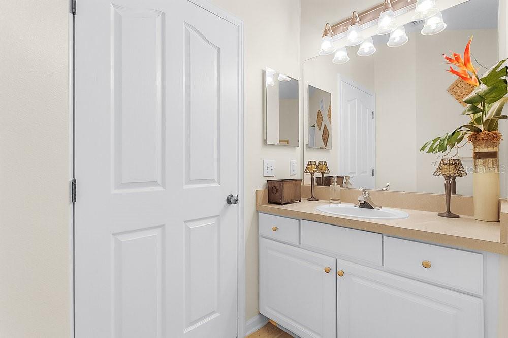 Image 13 of 24 For 12843 Madison Pointe Circle 107