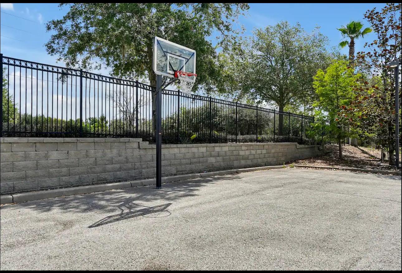 Image 45 of 48 For 112 Paloma Drive