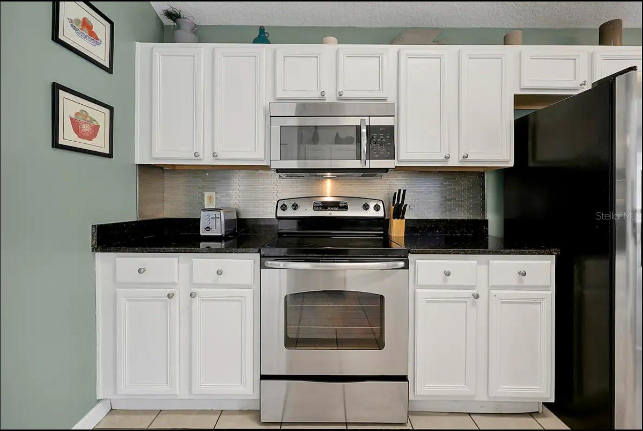 Image 9 of 48 For 112 Paloma Drive