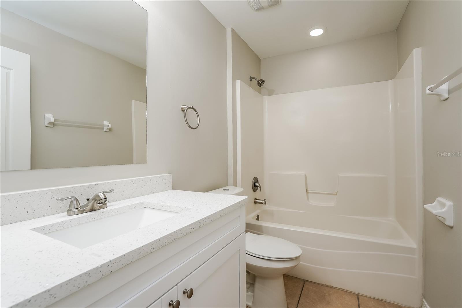 Image 11 of 16 For 2833 22nd Avenue