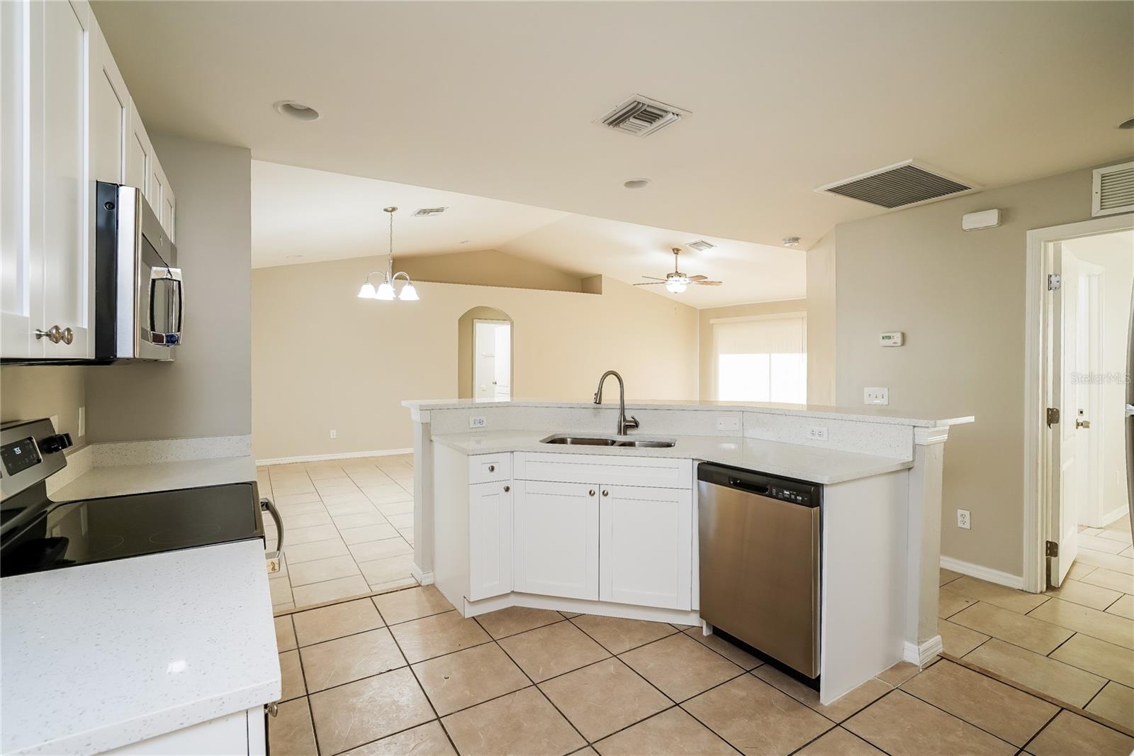 Image 8 of 16 For 2833 22nd Avenue