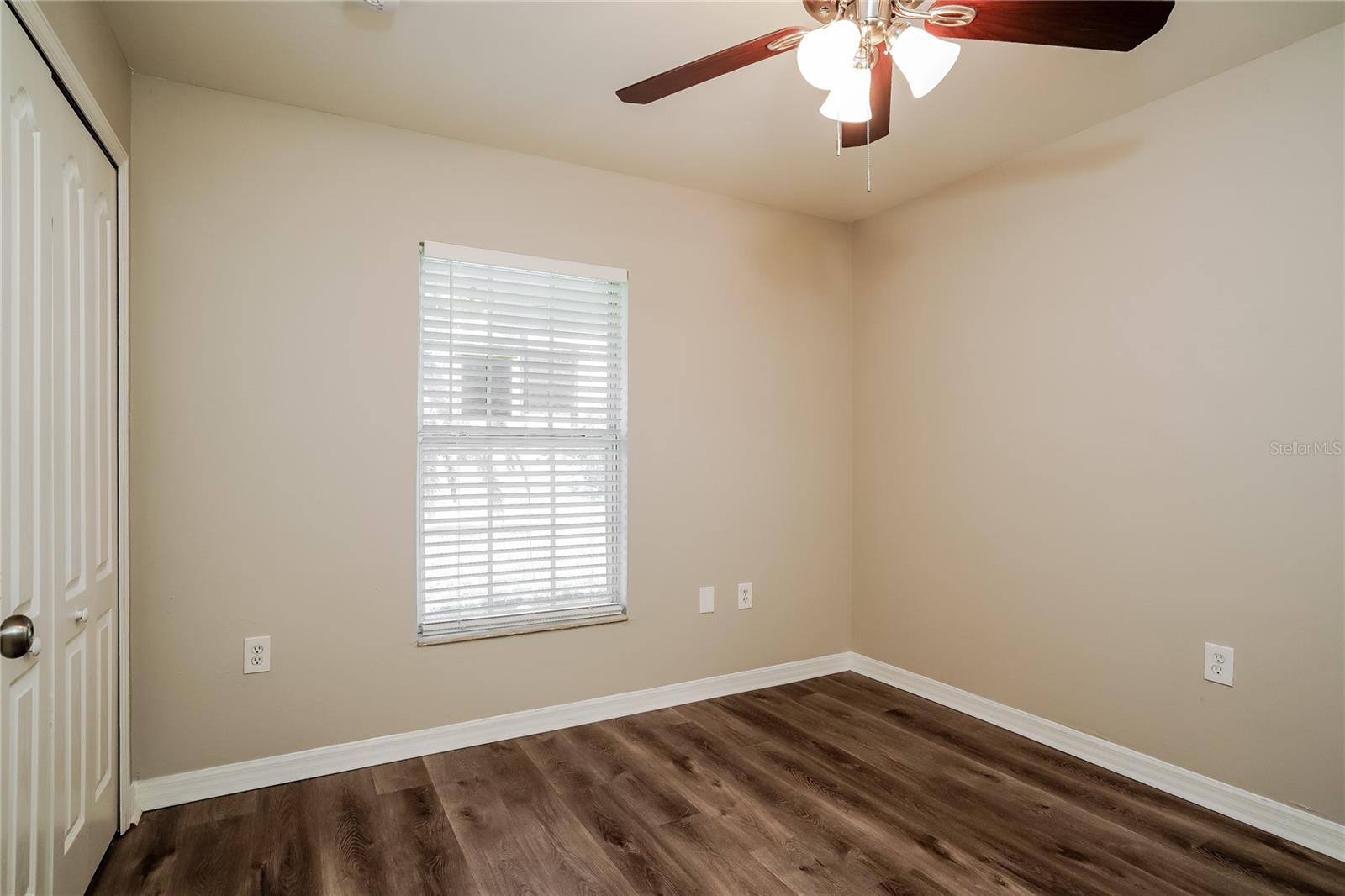 Image 13 of 16 For 747 7th Avenue