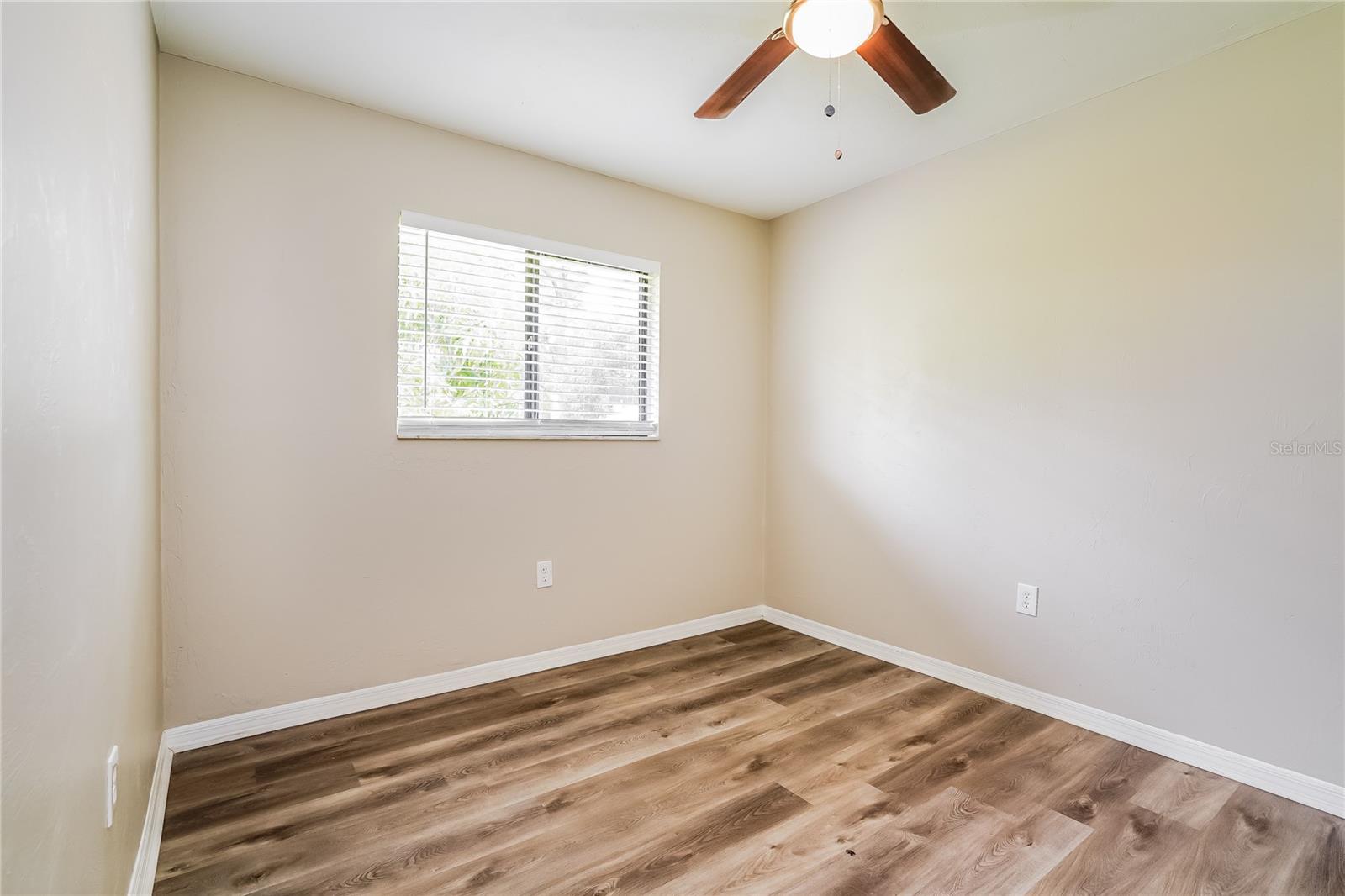 Image 13 of 16 For 4007 4th Street W
