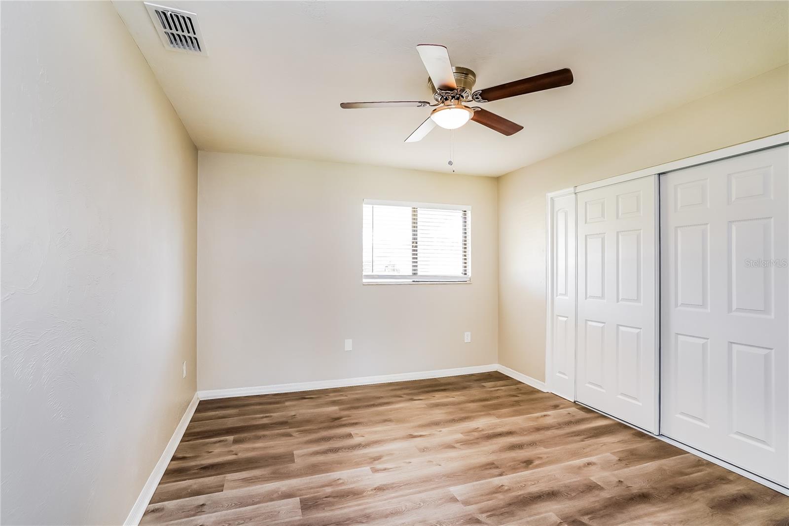 Image 9 of 16 For 4007 4th Street W