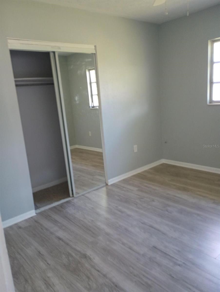 Image 11 of 24 For 1506 18th Street W