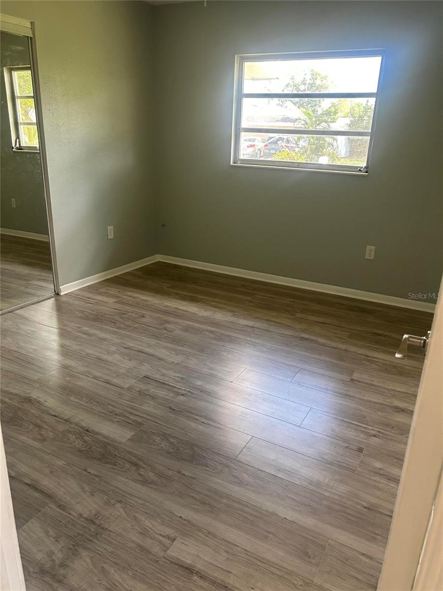 Image 18 of 24 For 1506 18th Street W