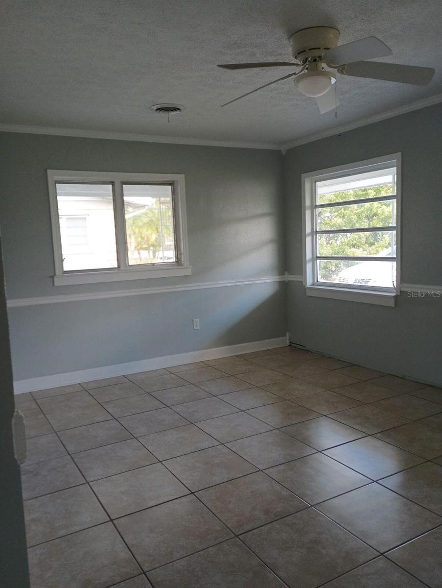 Image 7 of 24 For 1506 18th Street W