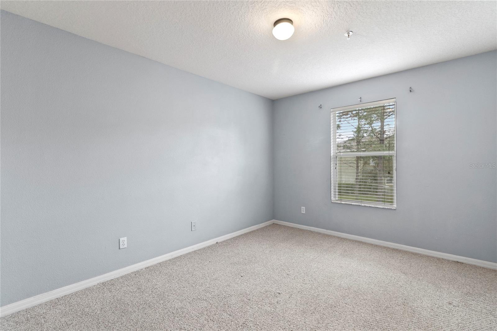 Image 18 of 21 For 13430 Southmeadow Drive 138