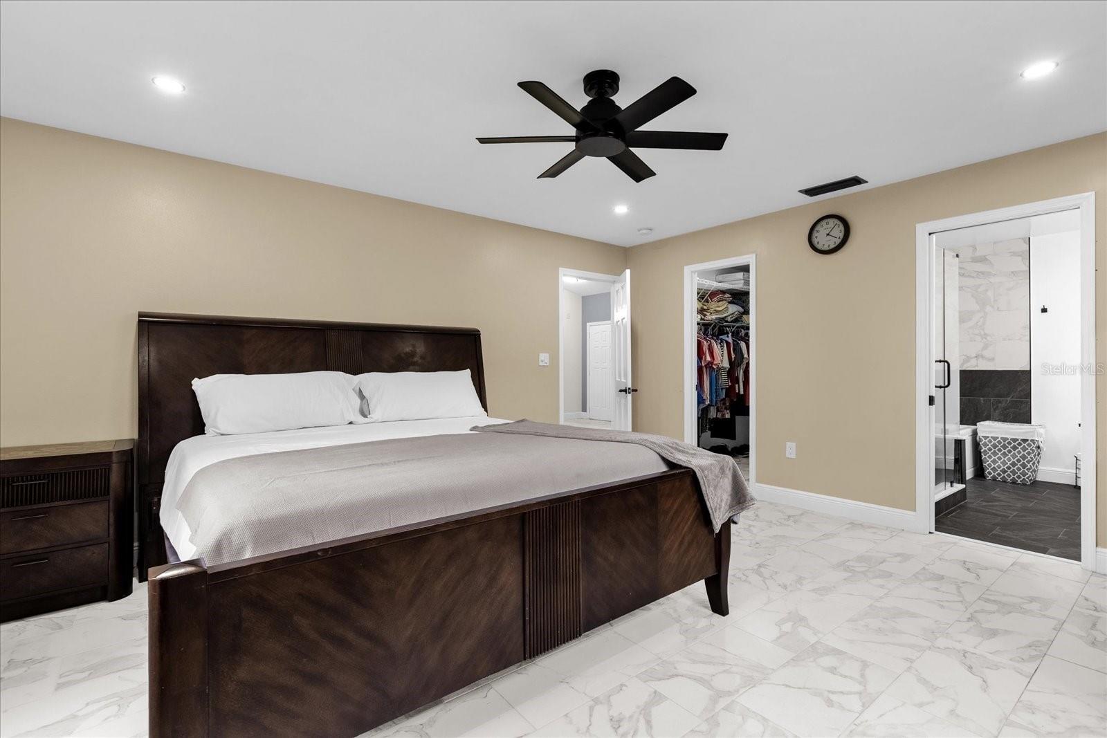 Image 17 of 37 For 857 Atmore Circle