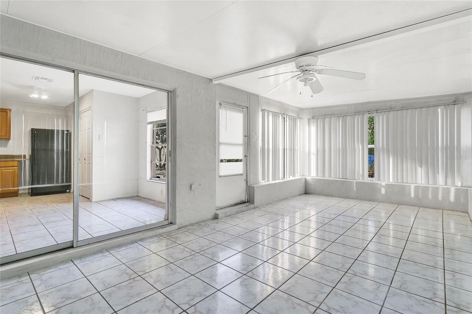 Image 15 of 28 For 448 Ball Court