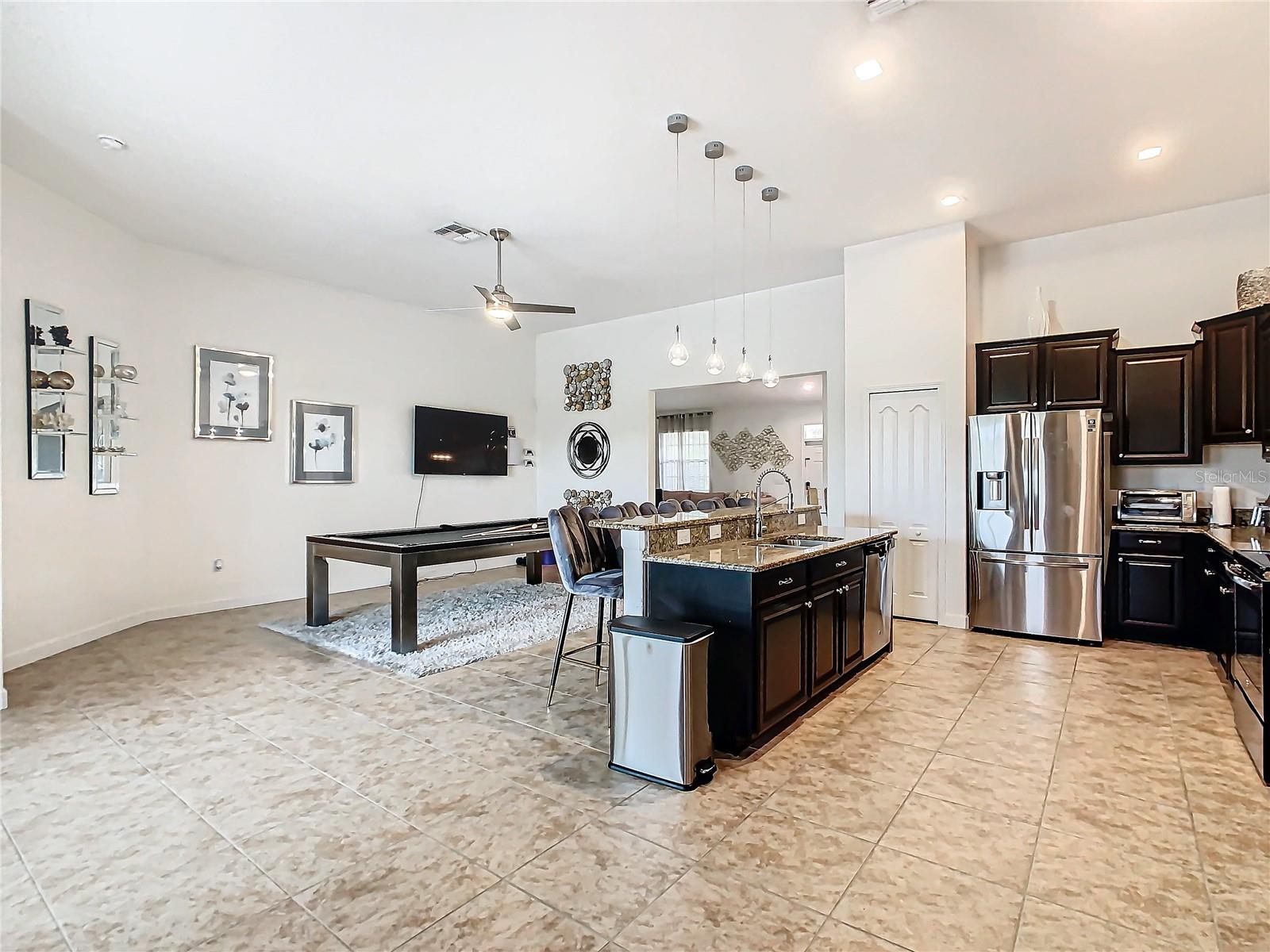 Image 16 of 46 For 8914 Dove Valley Way