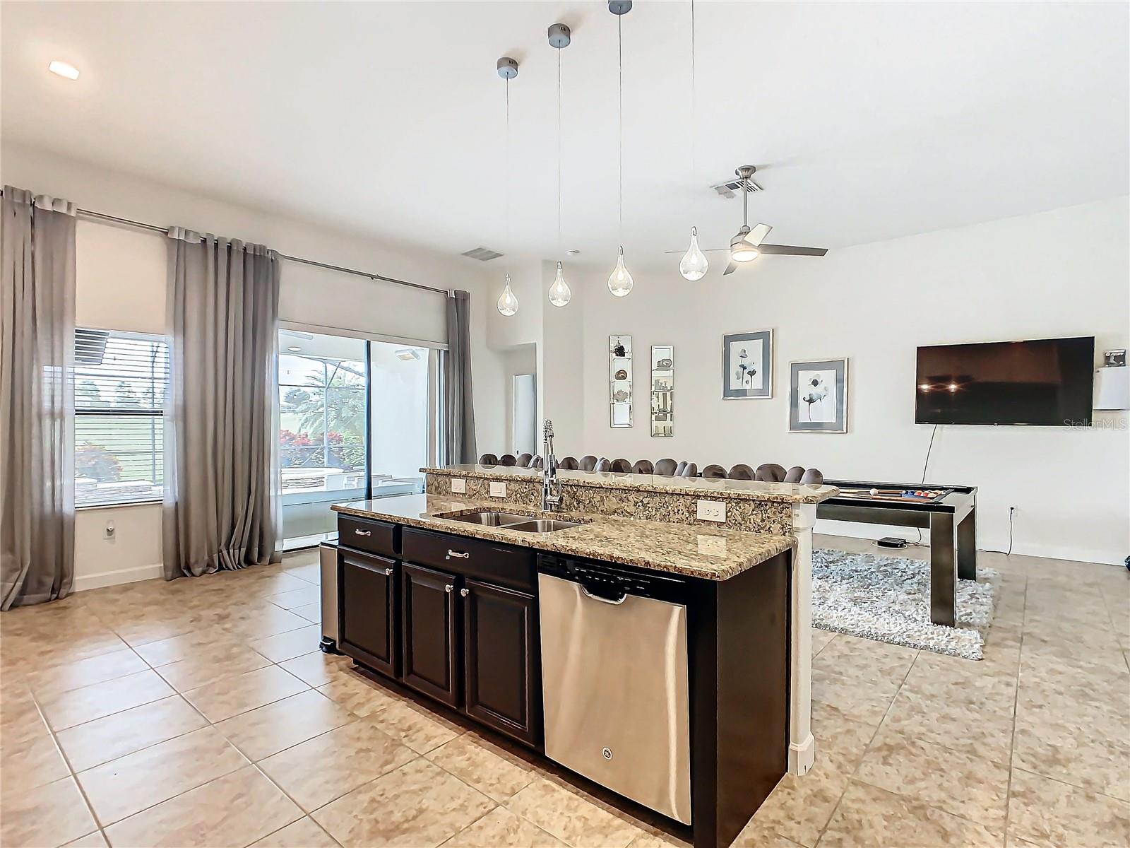 Image 19 of 46 For 8914 Dove Valley Way