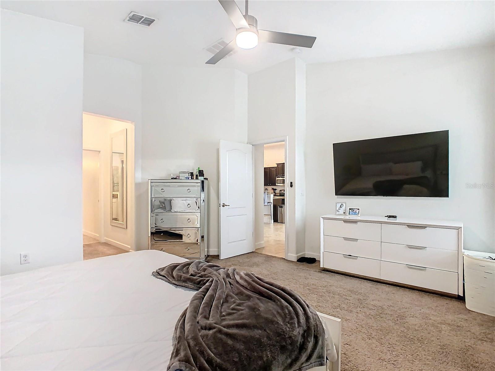 Image 24 of 46 For 8914 Dove Valley Way