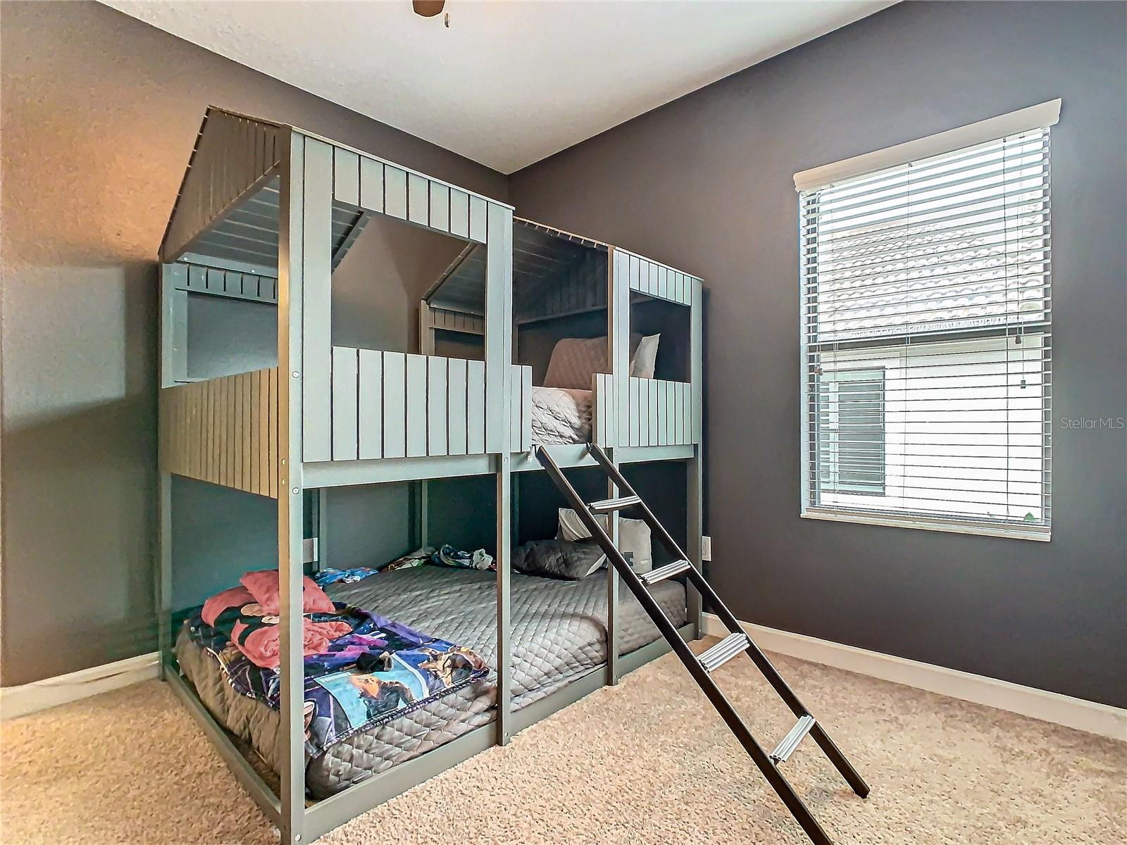 Image 35 of 46 For 8914 Dove Valley Way