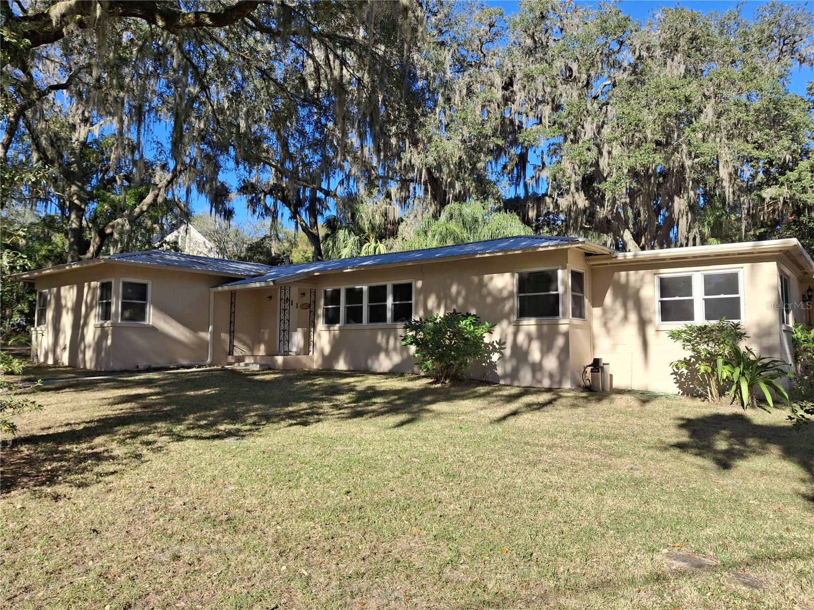 Listing Details for 1202 Kirby Street, PALATKA, FL 32177