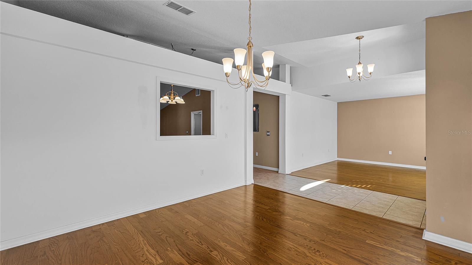 Image 14 of 64 For 2441 Derby Drive