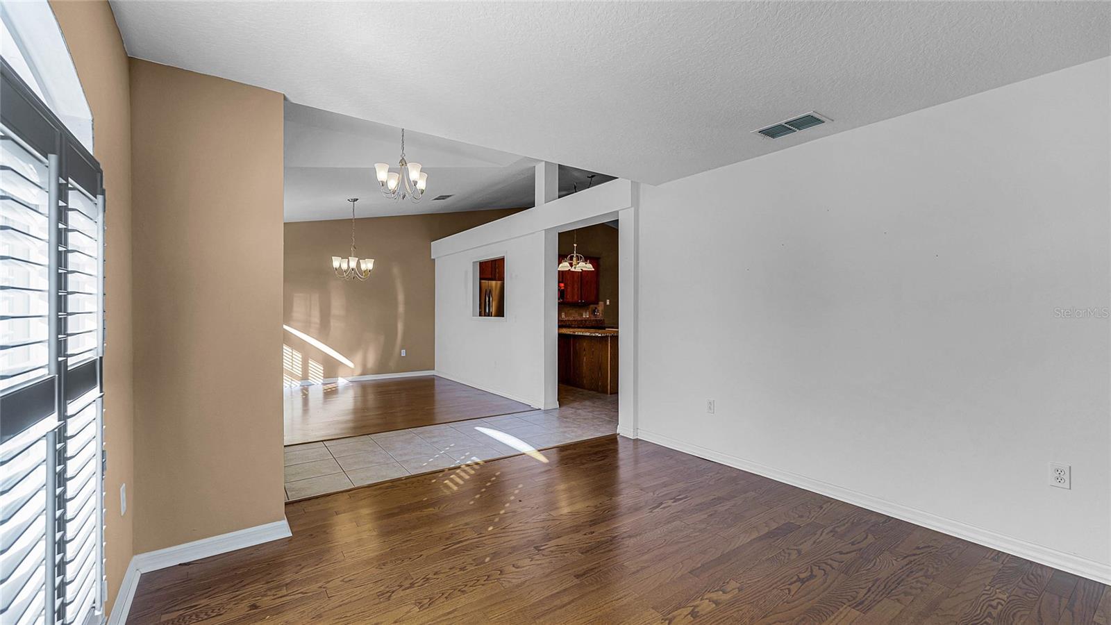 Image 17 of 64 For 2441 Derby Drive