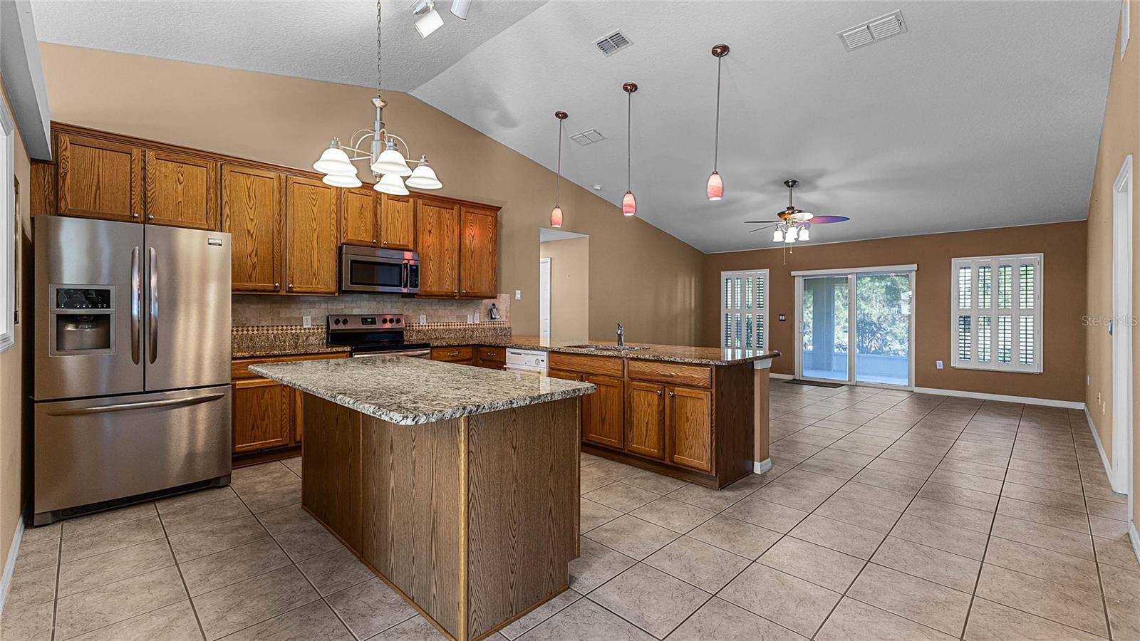 Image 18 of 64 For 2441 Derby Drive