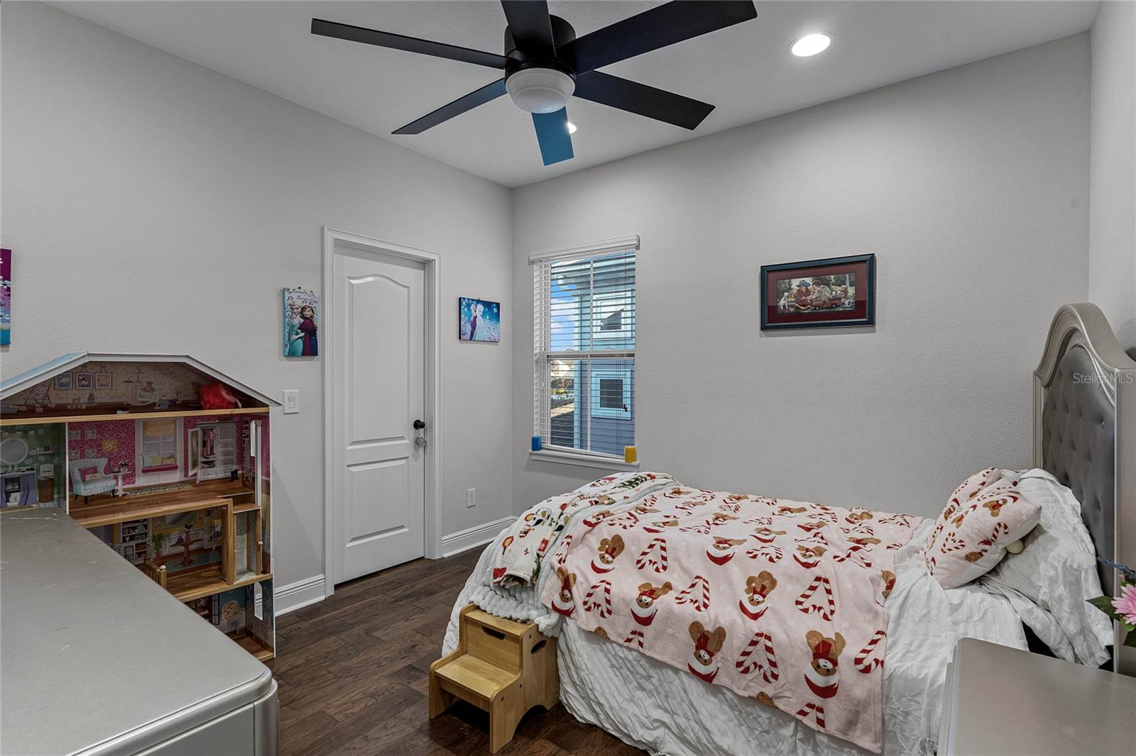 Image 21 of 33 For 8279 Nemours Parkway