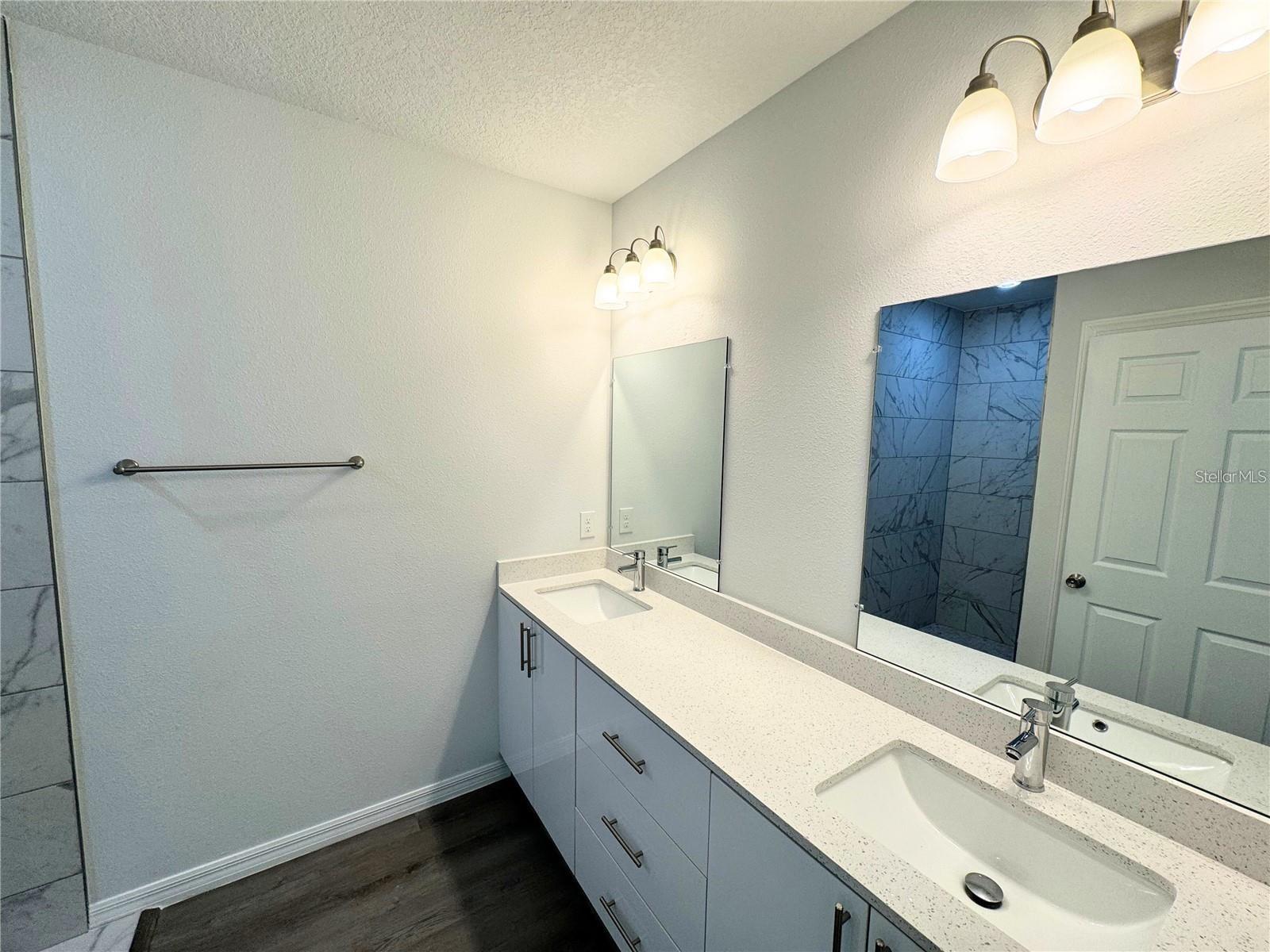 Image 11 of 33 For 1202 Alafia Way