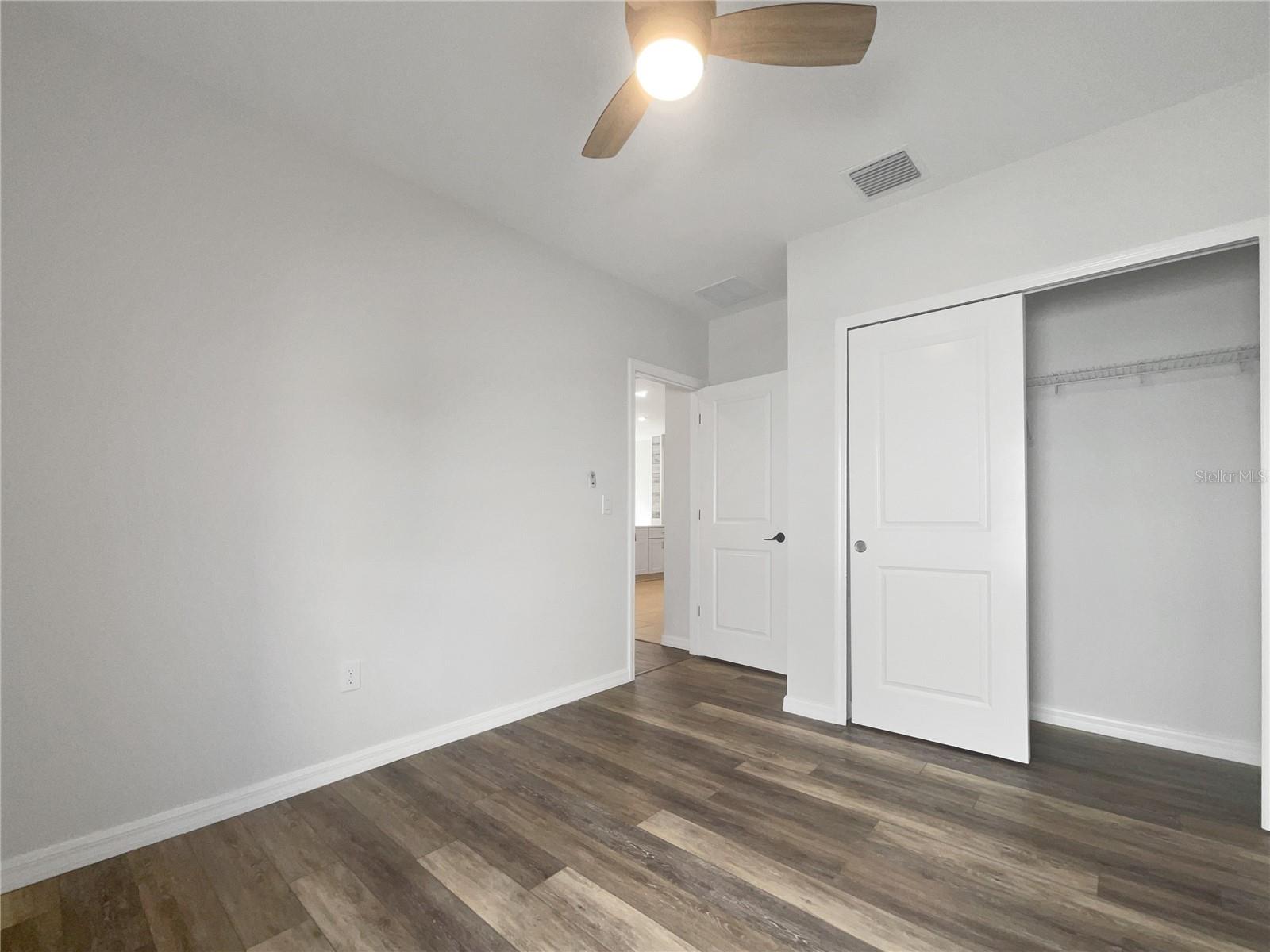 Image 18 of 21 For 6223 Springmont Loop