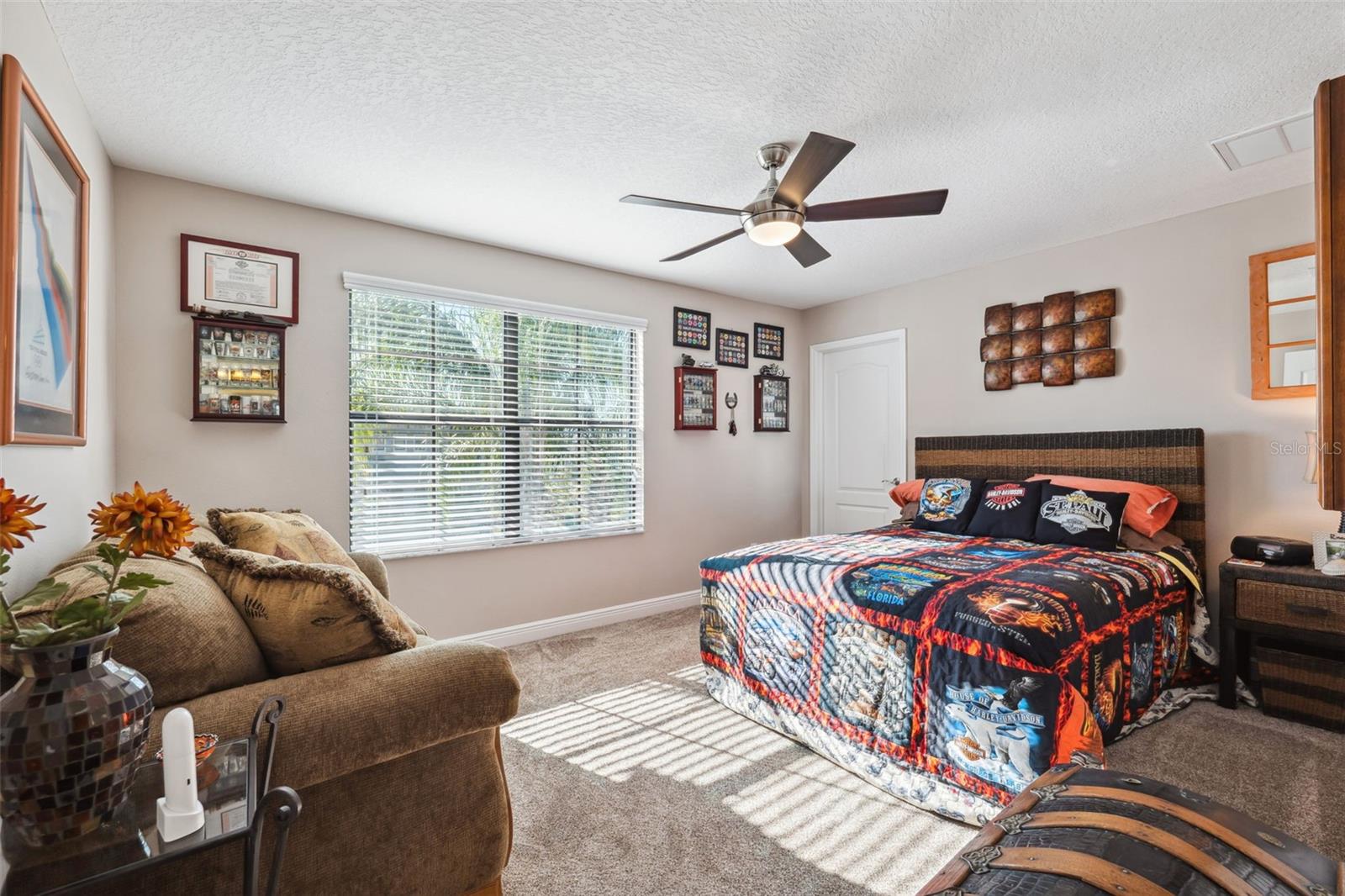 Listing photo id 23 for 1726 Cameron Court