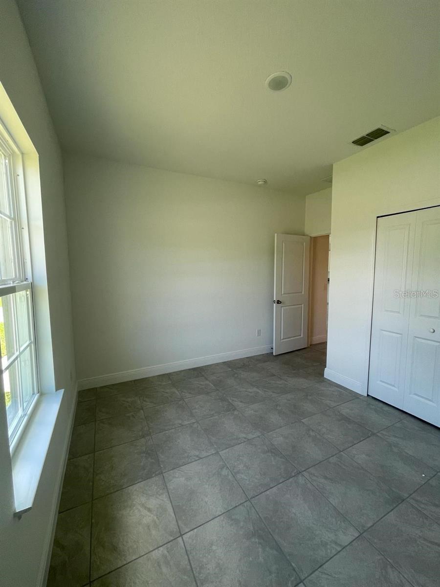 Listing photo id 27 for 1571 Alexander Drive