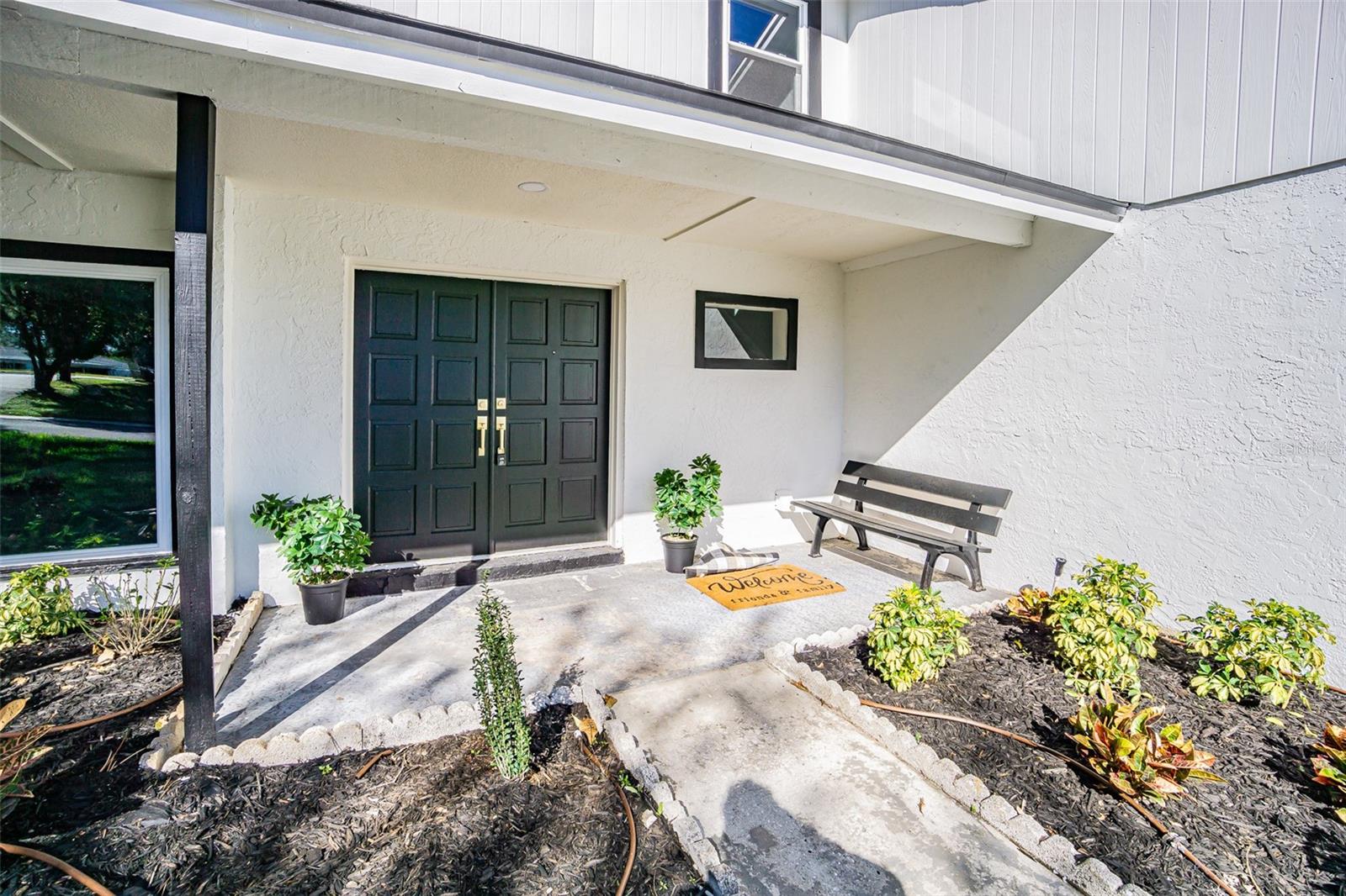 Image 3 of 42 For 6370 Conniewood Square