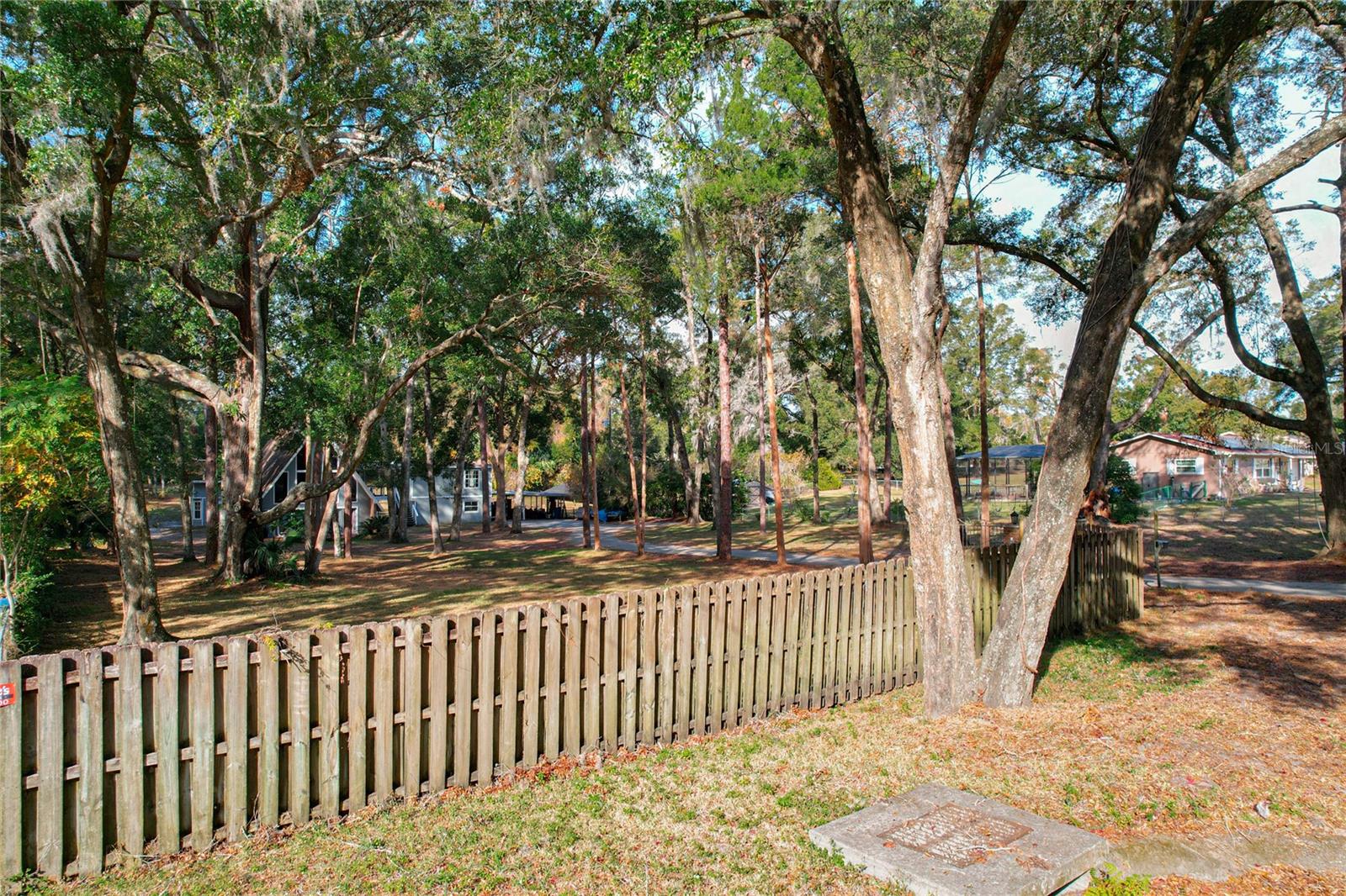 Image 96 of 99 For 1381 Carpenter Avenue