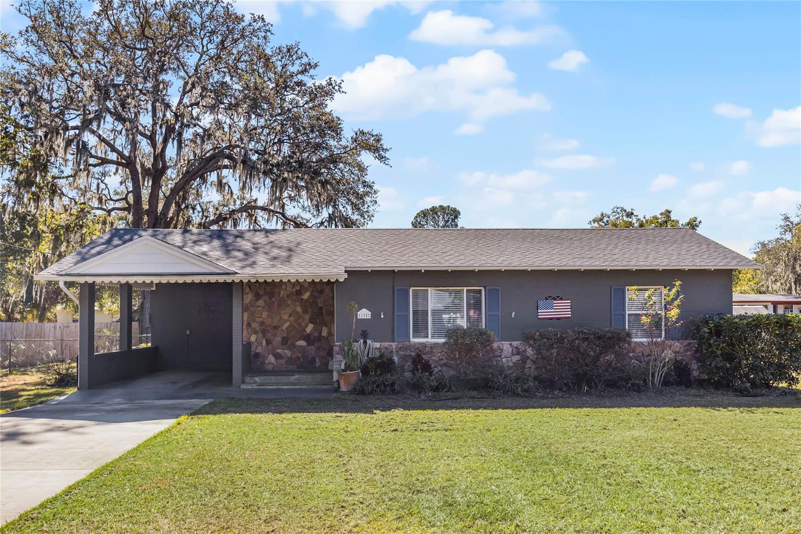 Details for 15 Volusia Drive, DEBARY, FL 32713