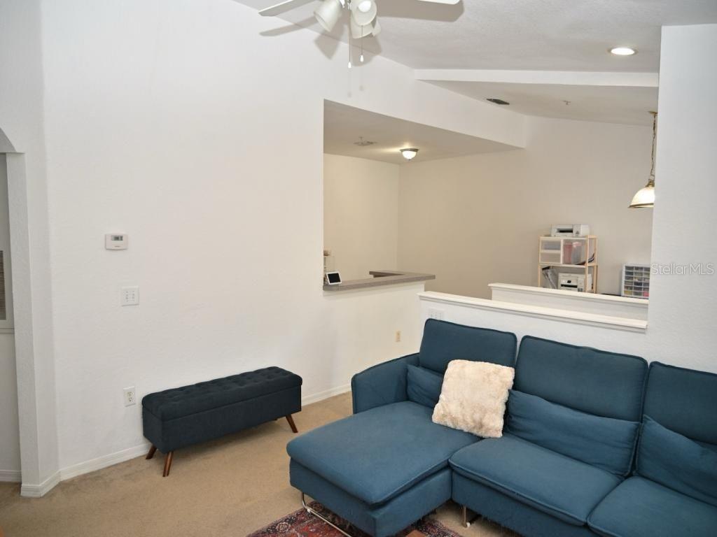 Image 10 of 43 For 822 Grand Regency Pointe  201