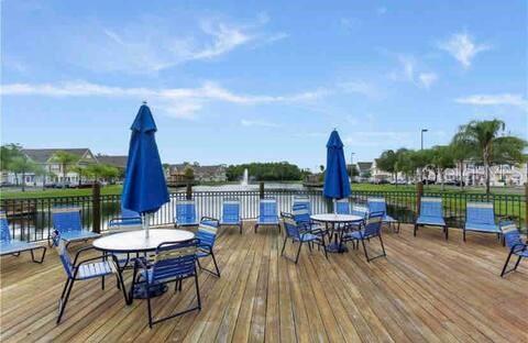 Image 19 of 33 For 4011 Venetian Bay Drive 106