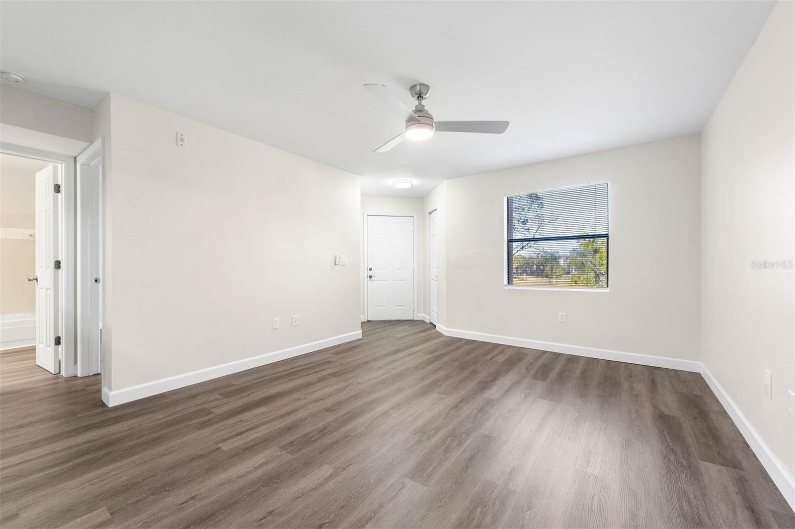 Image 4 of 41 For 3034 Parkway Boulevard 204