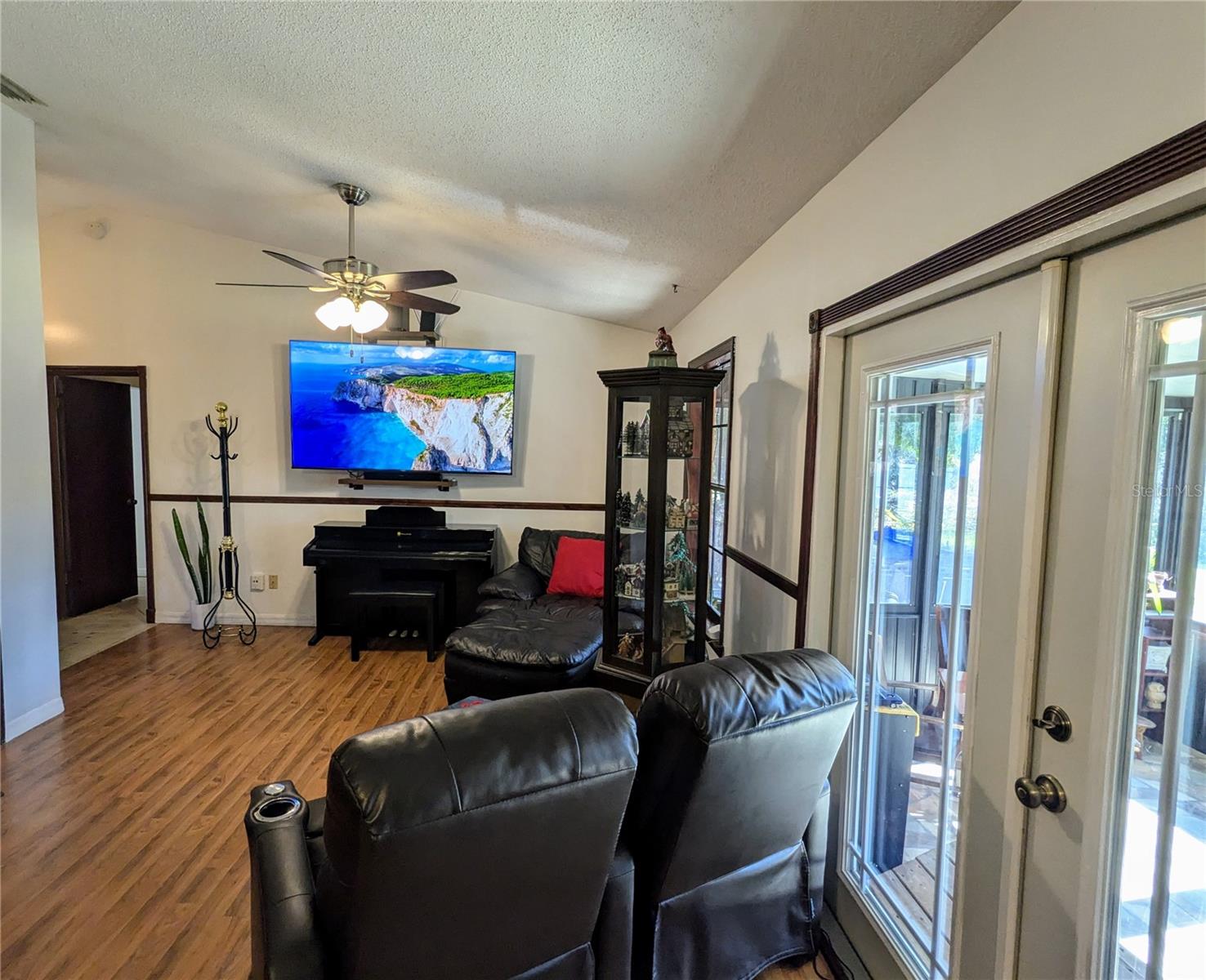 Image 5 of 20 For 3021 Norvell Court