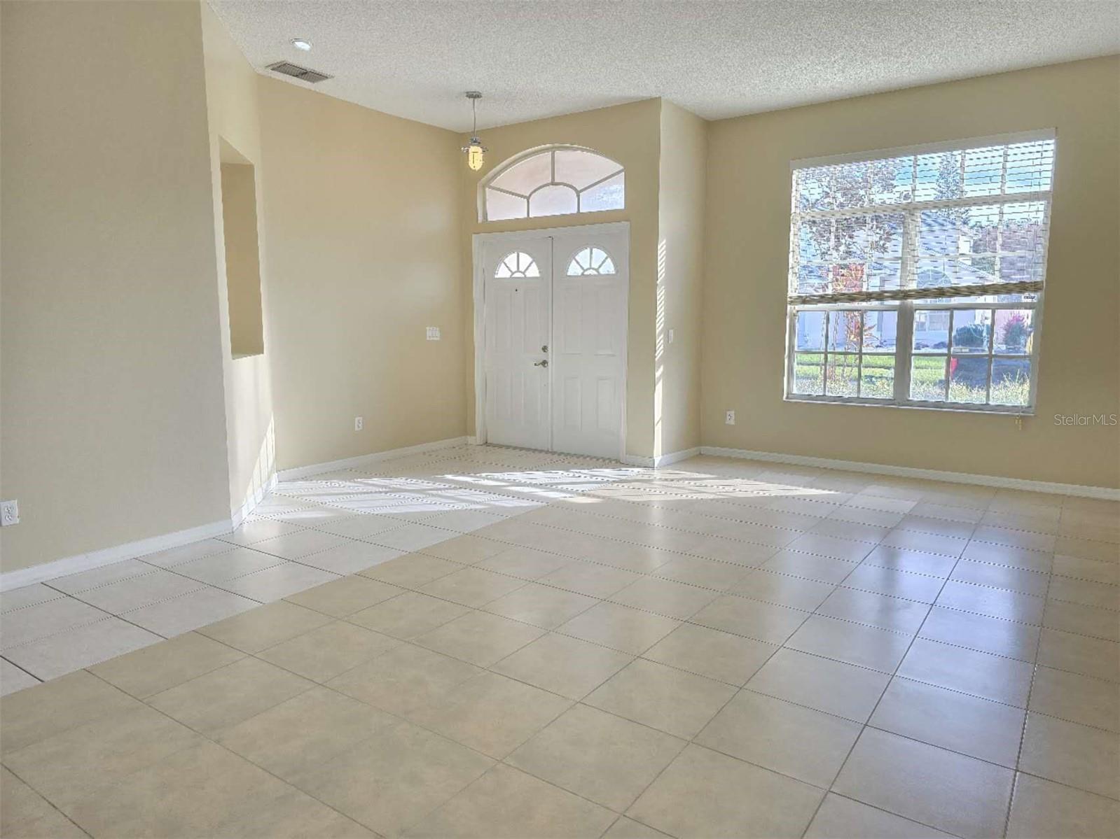 Image 4 of 18 For 12859 Enclave Drive