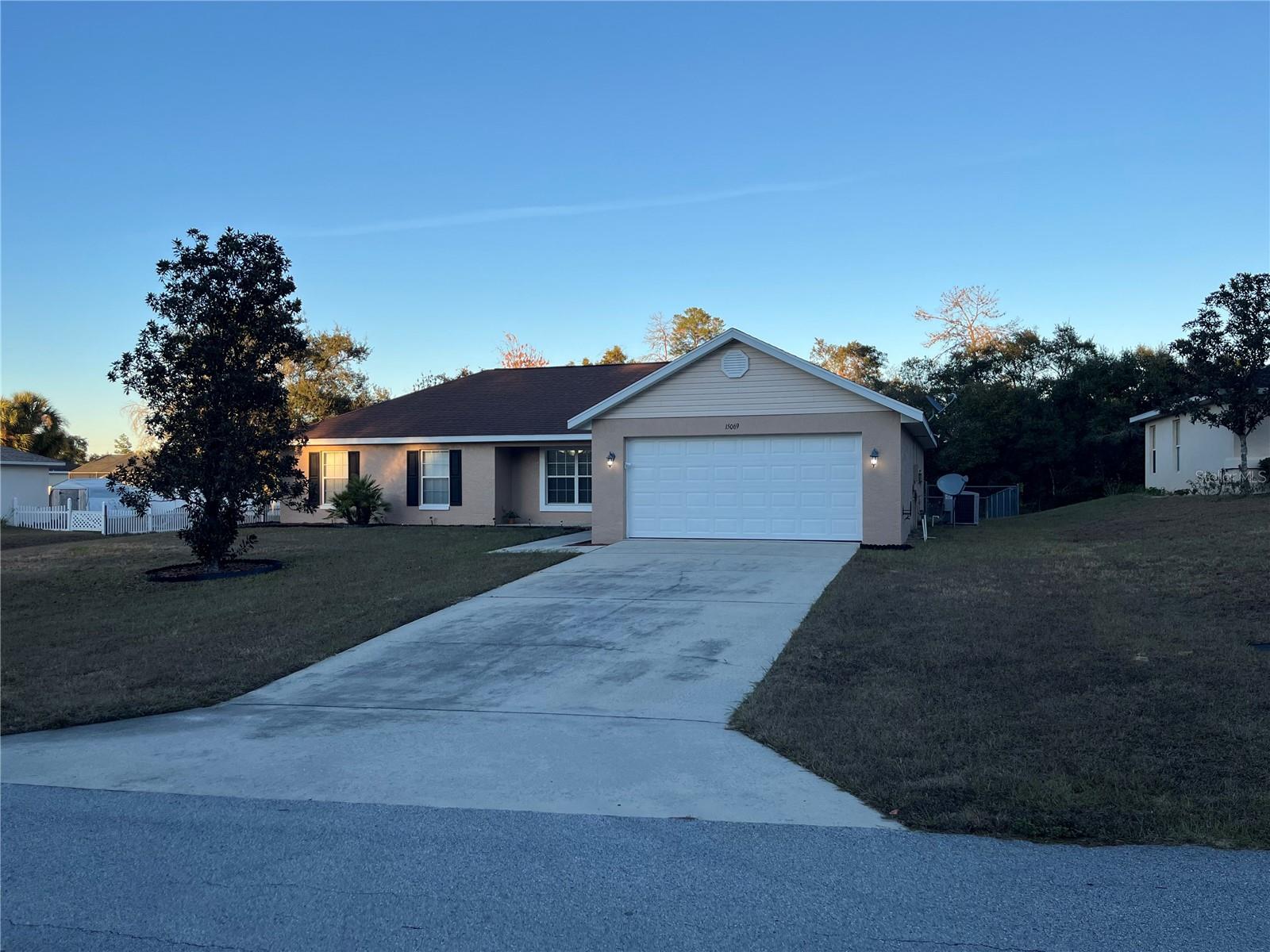 Listing Details for 15069 29th Avenue Road, OCALA, FL 34473