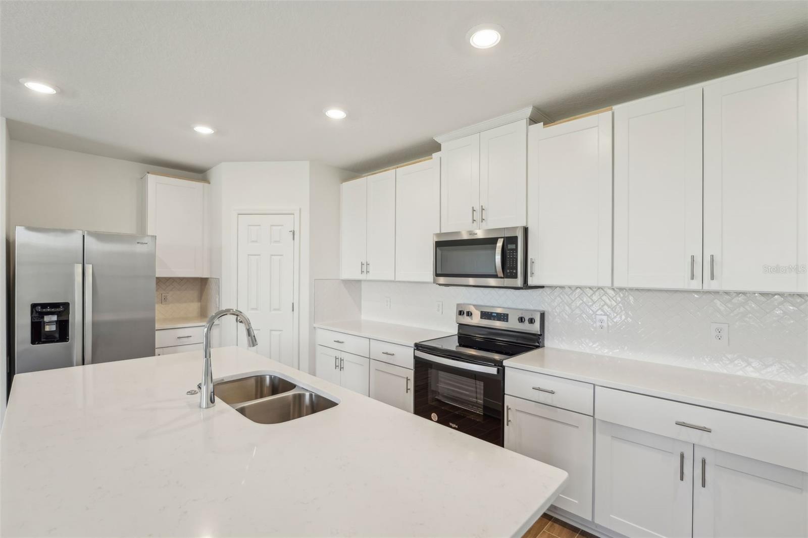 Image 17 of 39 For 1124 Griffon Avenue