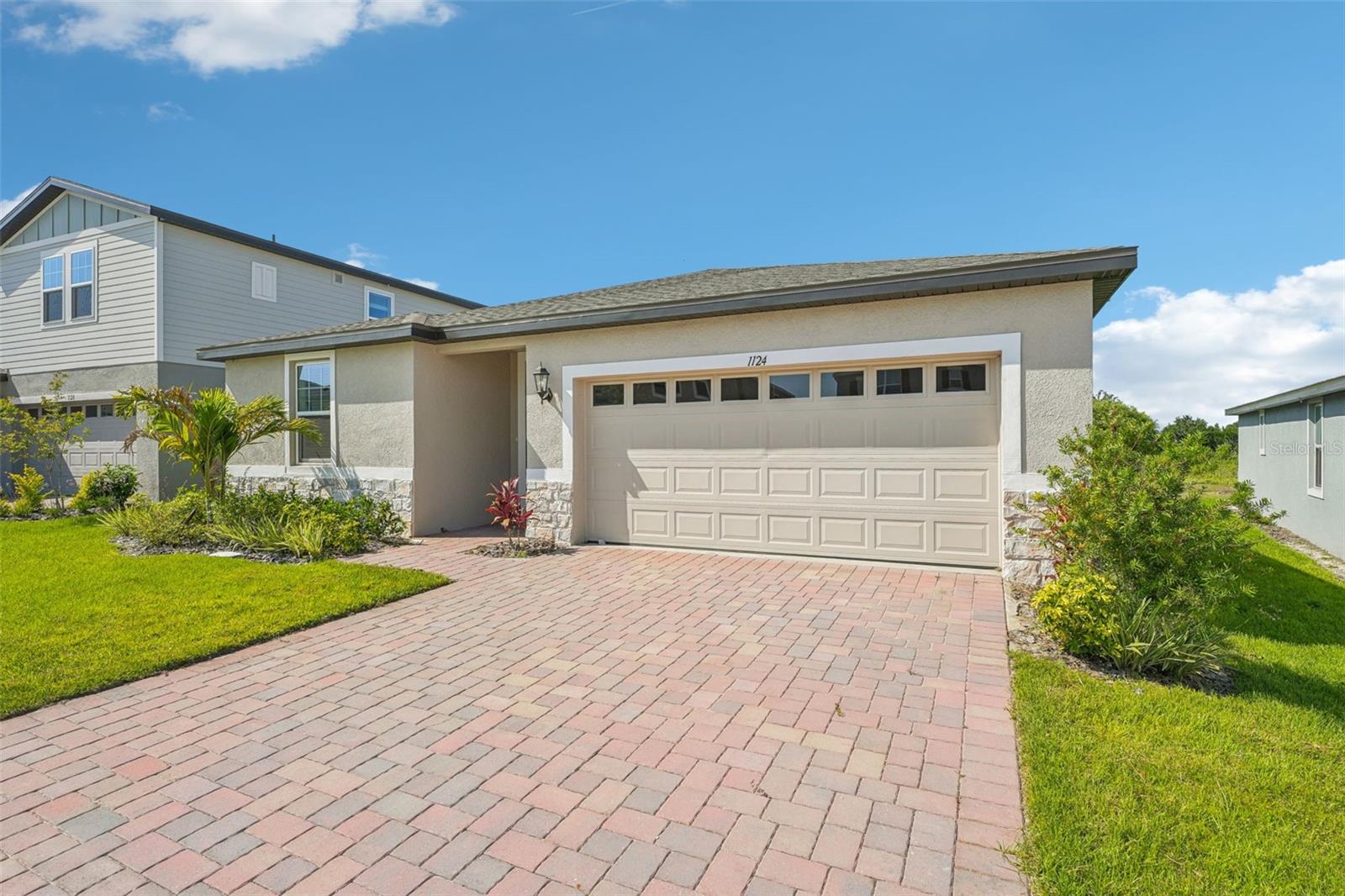 Image 2 of 39 For 1124 Griffon Avenue