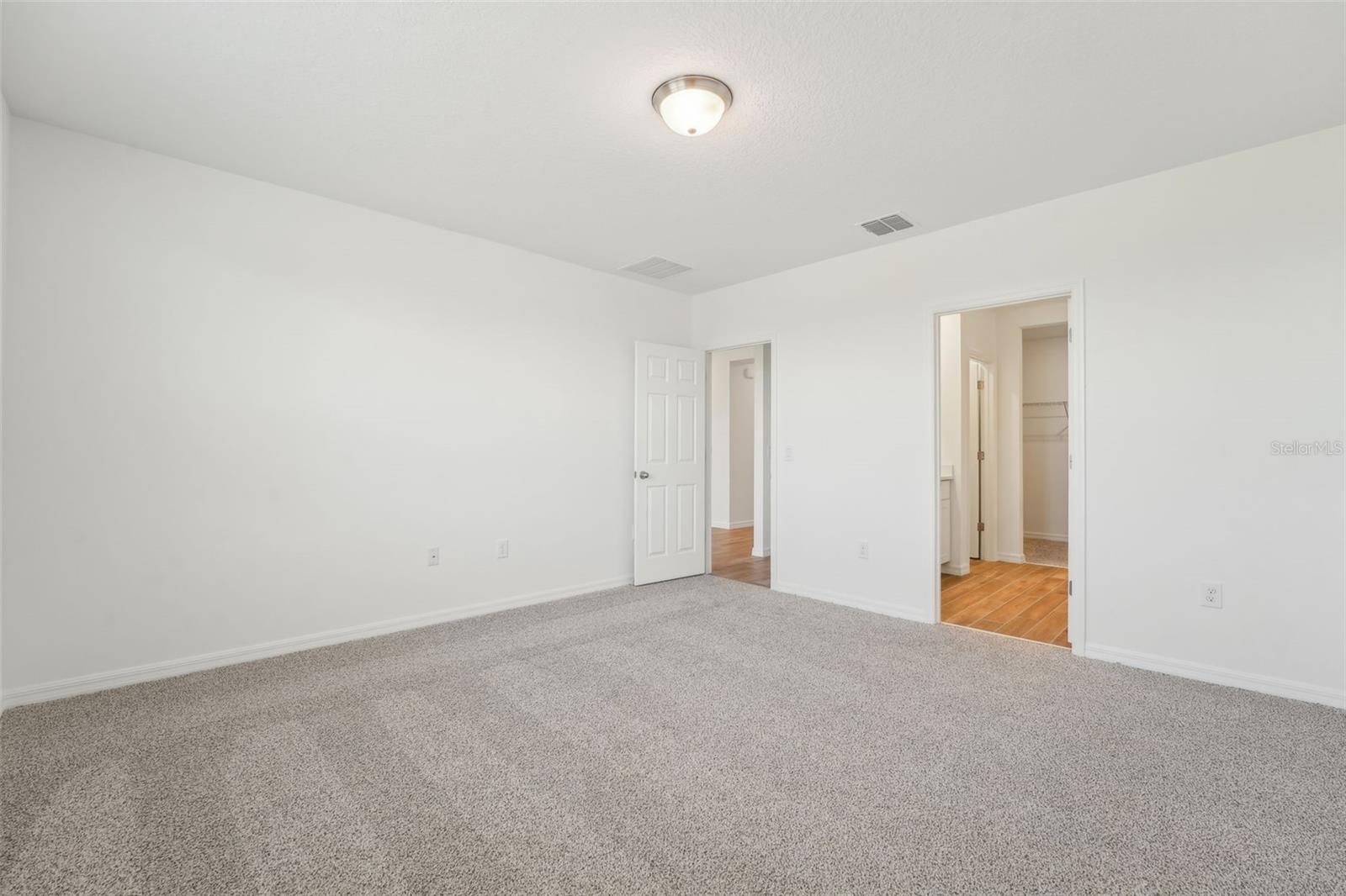 Image 21 of 39 For 1124 Griffon Avenue