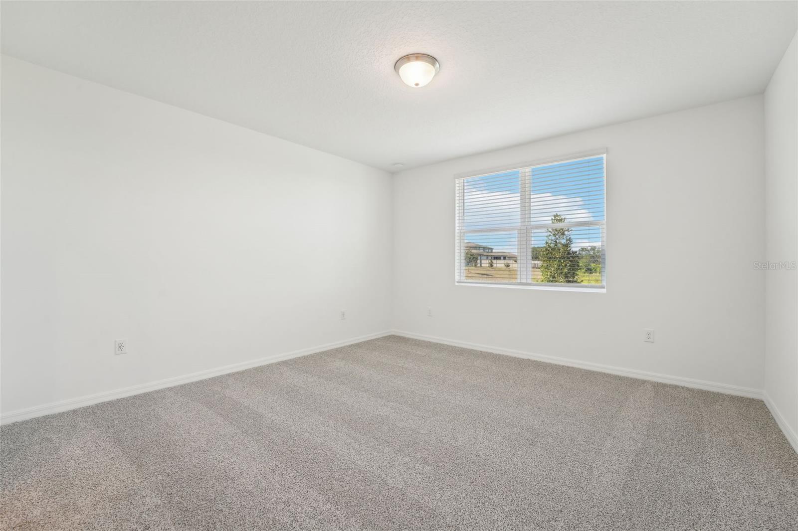 Image 23 of 39 For 1124 Griffon Avenue