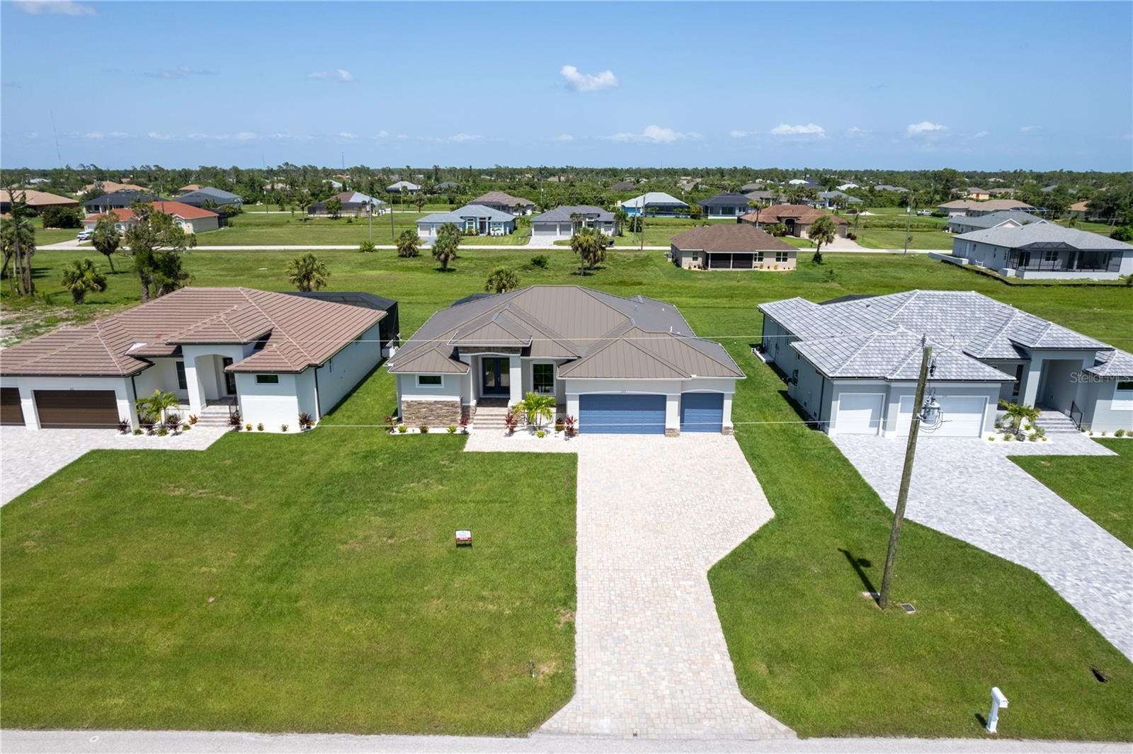 Image 38 of 40 For 243 Rotonda Boulevard S