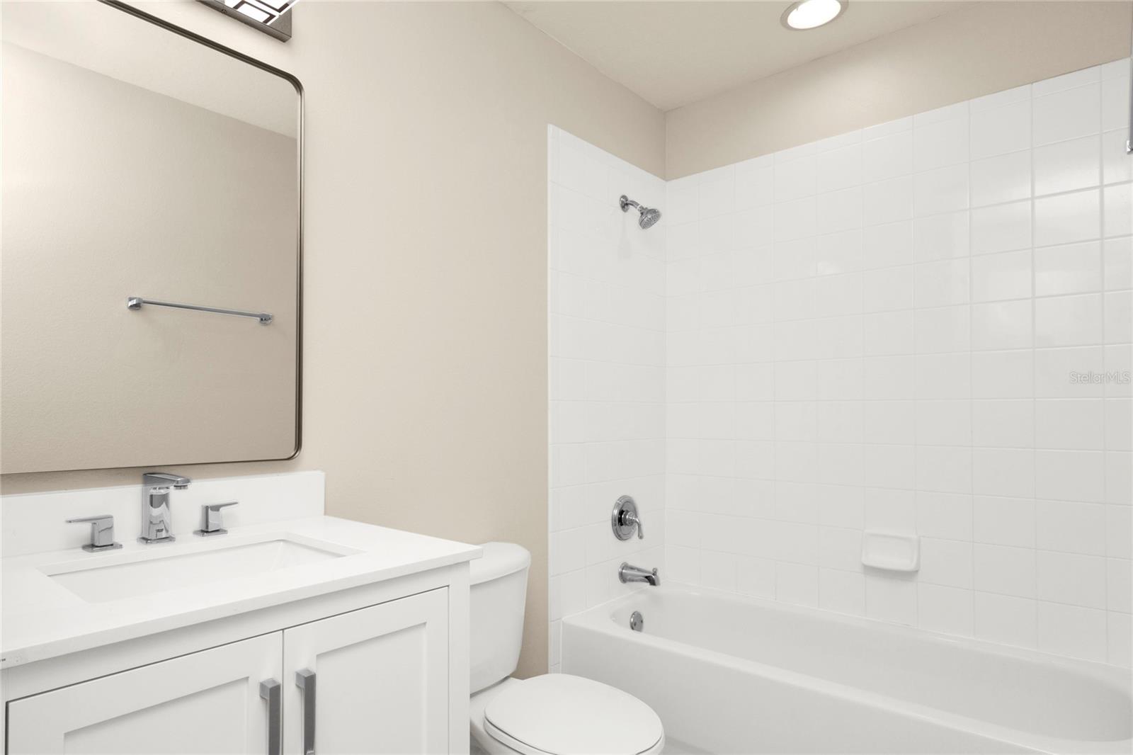 Image 25 of 33 For 14480 Chinese Elm Drive