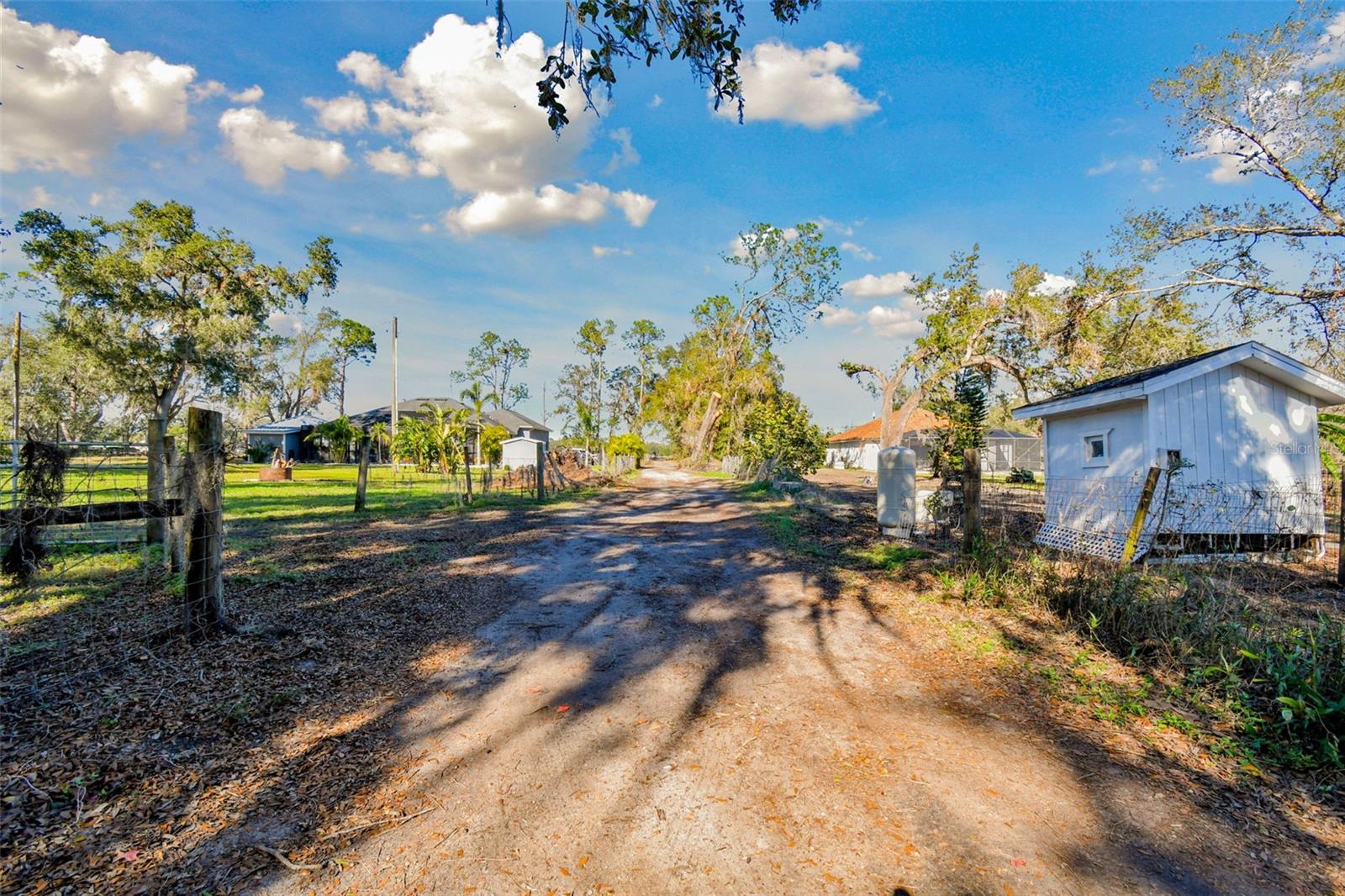 Image 87 of 90 For 2707 De Montmollin Road