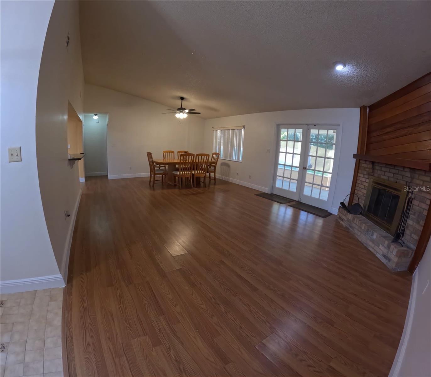 Image 8 of 13 For 1859 Lake Hill Circle