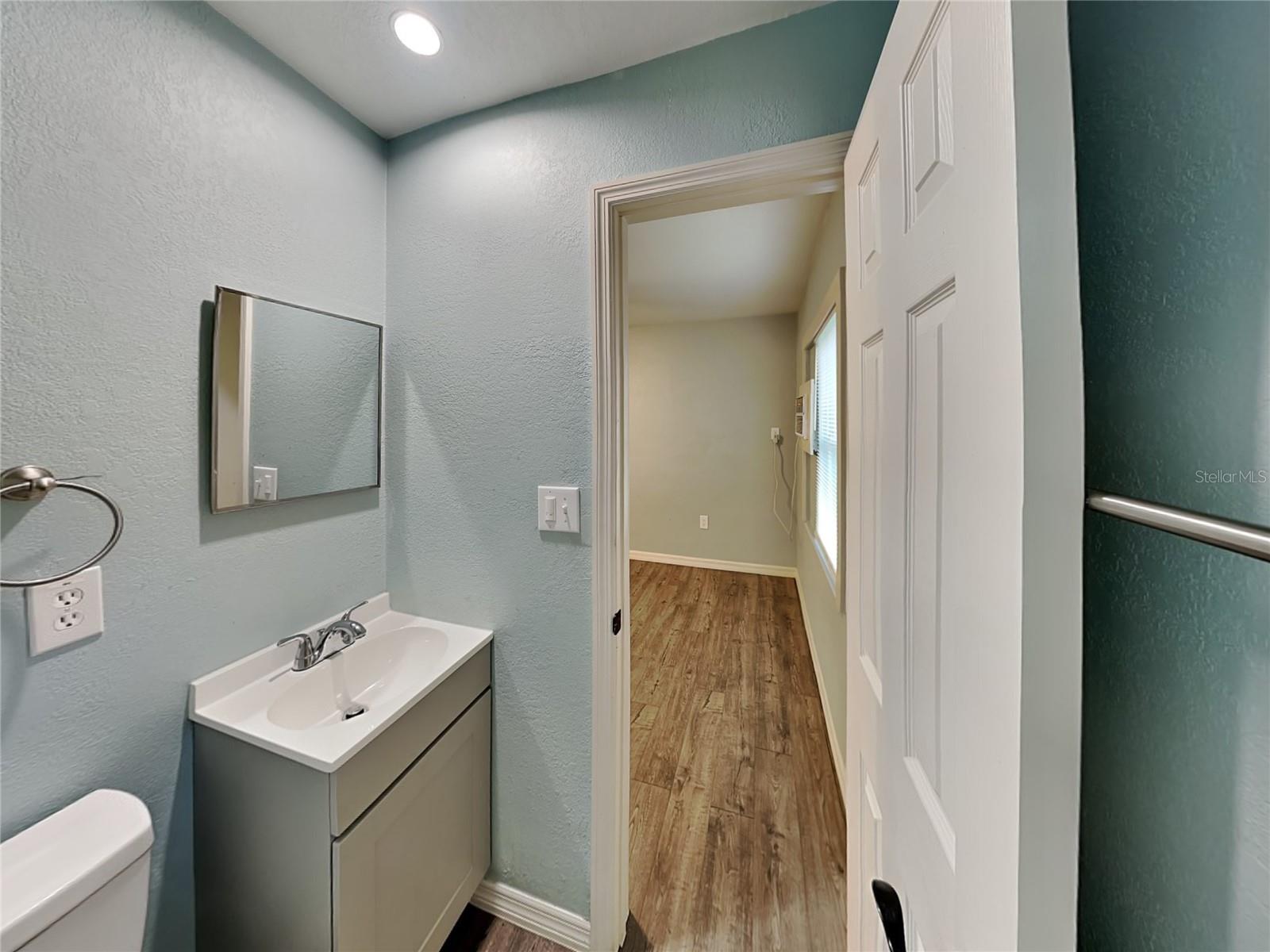 Image 4 of 18 For 1215 24th Street