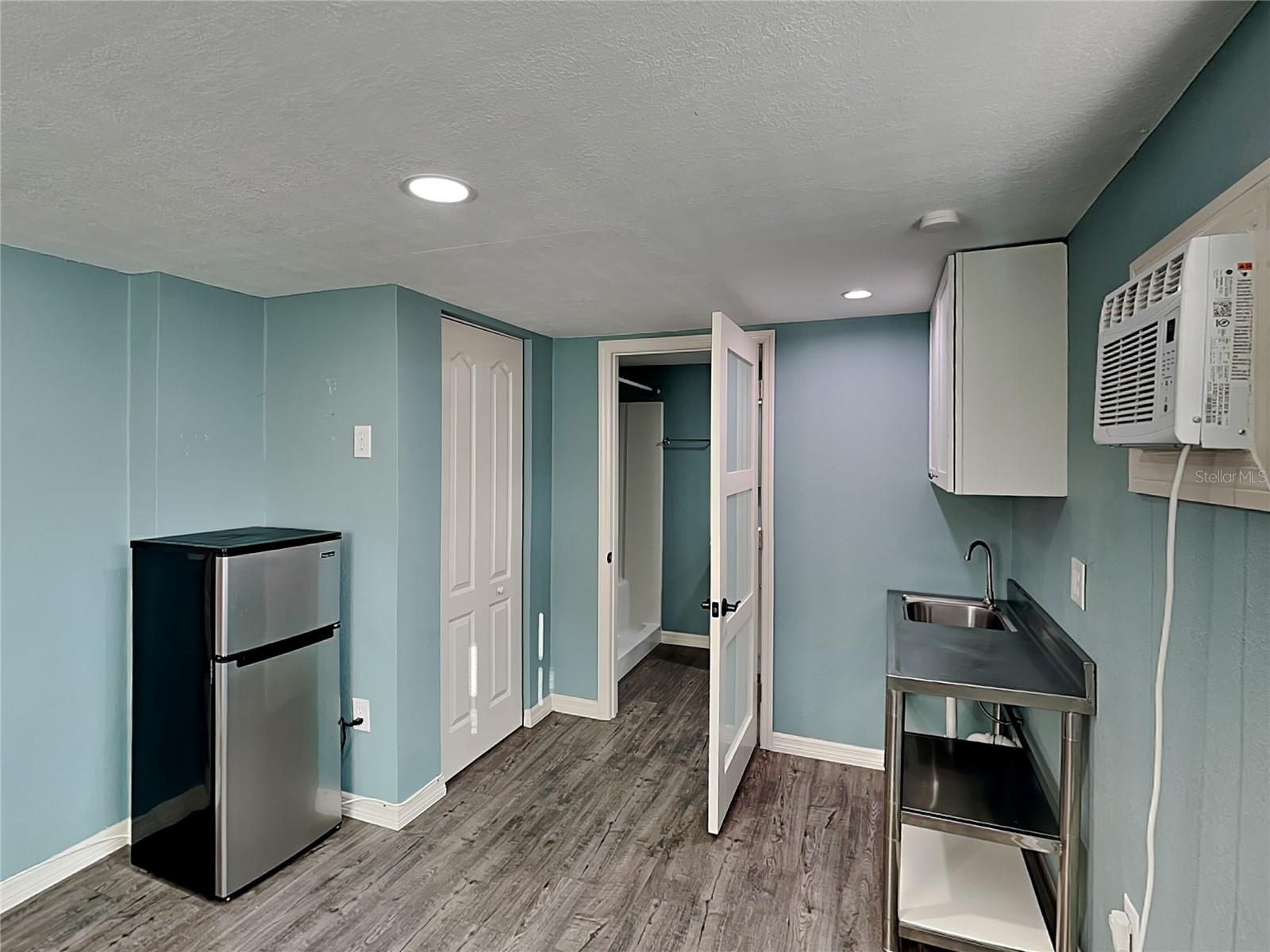 Image 9 of 18 For 1215 24th Street