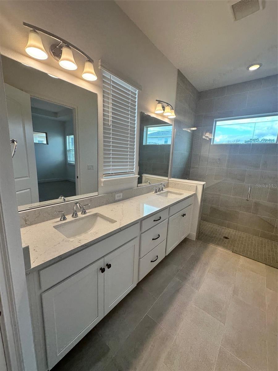 Image 4 of 5 For 2817 Willowseed Lane
