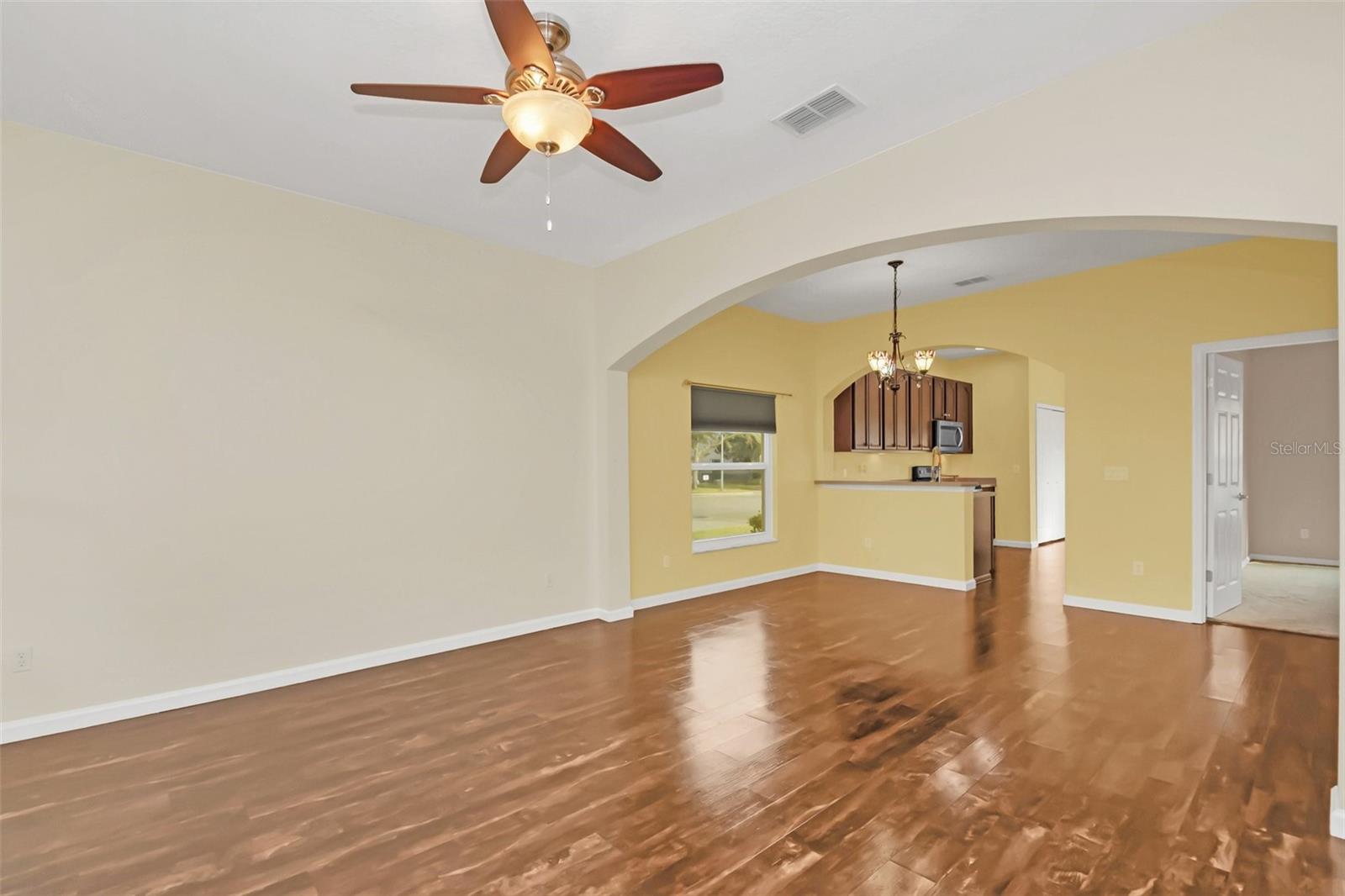 Image 4 of 22 For 9105 Oak Fern Drive