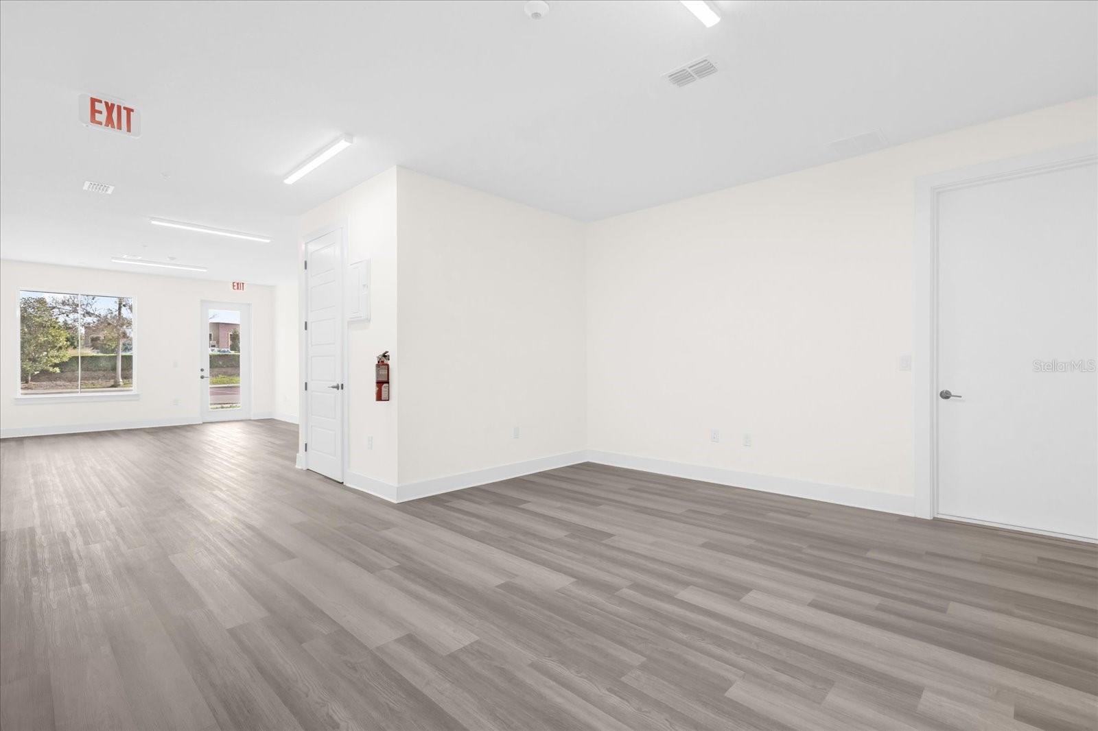 Image 8 of 46 For 413 Mike Roberto Way